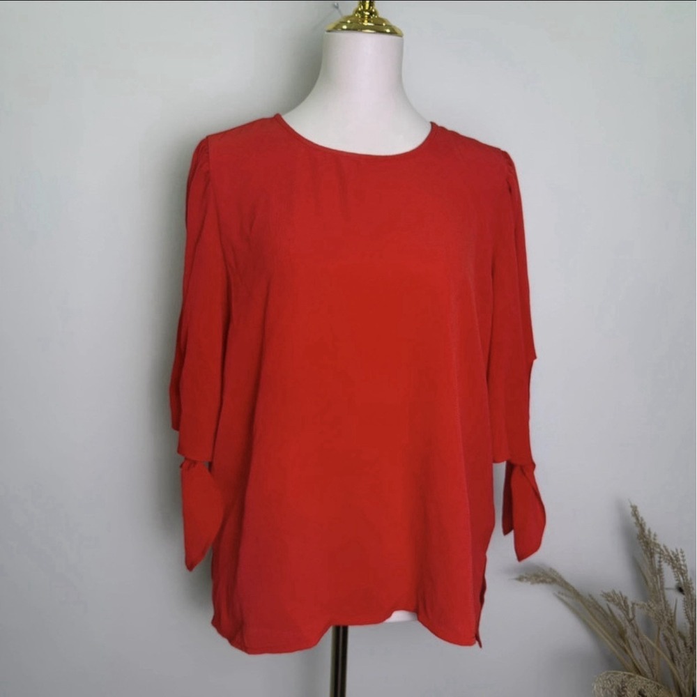 CeCe Scarlet Glow Red Tie Sleeve Blouse NWT L Crepe Keyback Round Neck